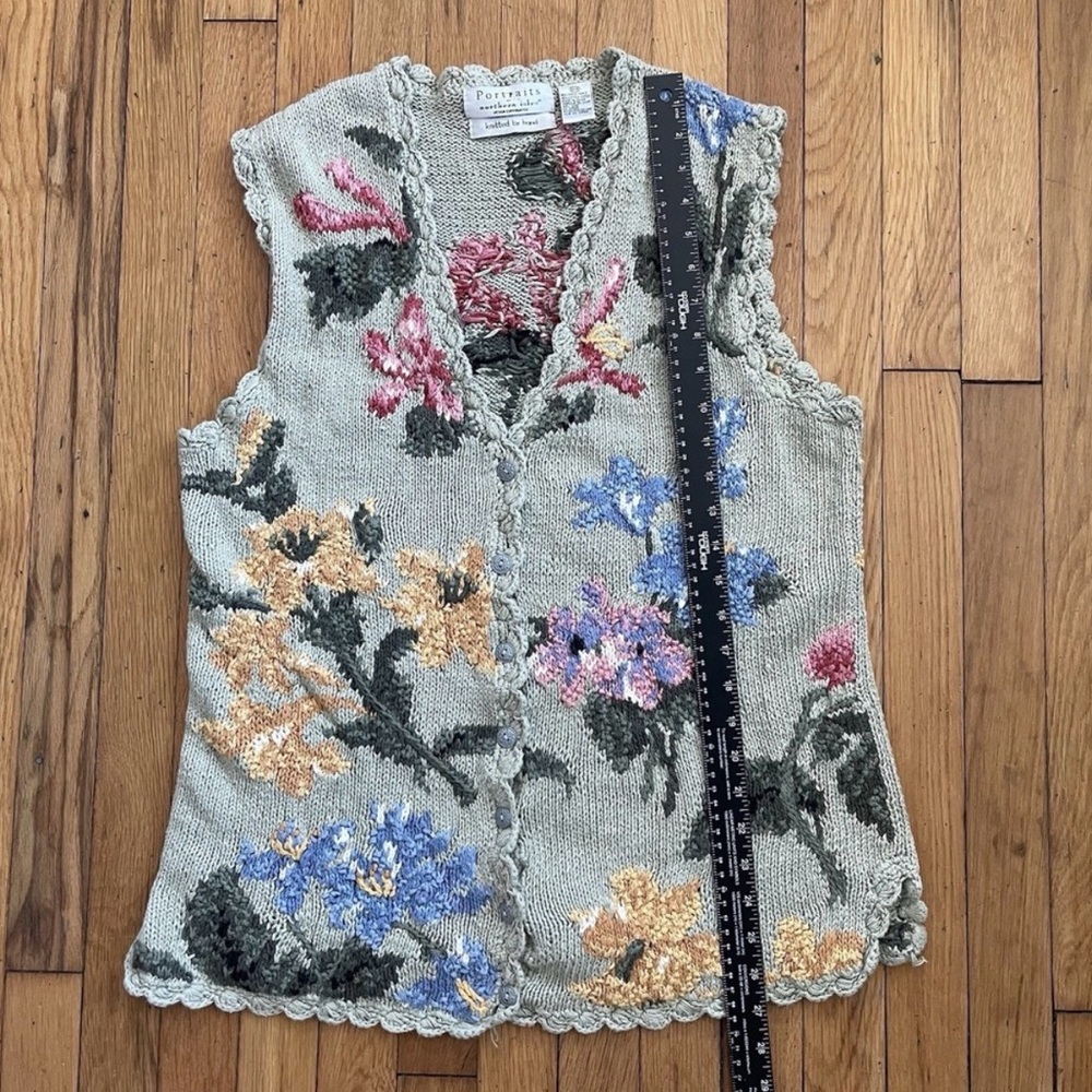 VTG Portraits by Northern Isles Hand Knit Floral Sweater Vest Medium Cottagcore - Picture 4 of 11